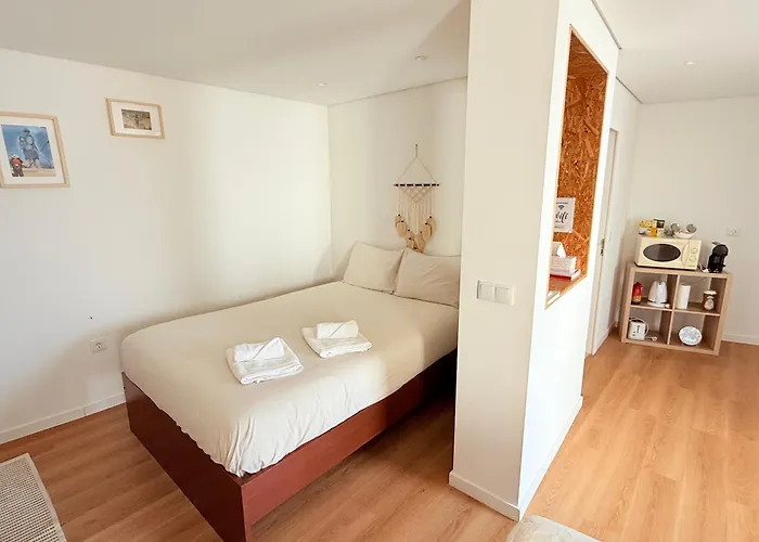 Casinha No Caminho De Santiago * Belinho